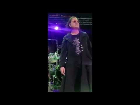 Ozzmania performs “Perry Mason” live at the RockYard on October 31, 2025.