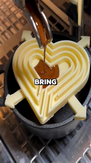 🚓 QUESTION FOR POLICE OFFICERS 🚨 As a law enforcement officer, how did you handle someone who was especially entitled, rude, or difficult during a traffic stop? 😤 You know the type — talking down, name-dropping, or acting like the law doesn’t apply to them. 💬 Your turn: How did you stay calm and professional — or did the situation take a turn? 👇 Share your story in the comments (no names or identifying info, just real experiences). 📣 LIKE if you respect officers who stay cool under pressur