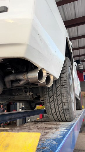 Check out this chevy tahoe in for flowmaster super 10 with dual exit exhaust and chrome tips #jjmuffler #dallastx #chevytrucks #flowmaster #flowmasterexhaust #dfwautorepairs #exhaustsound #muffler #silverado