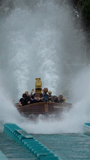 The Dryest Big Splash Ever 😂 • 🎢 Atlantica at Europa Park 🎡 • #splash #rollercoaster #europapark #germany | The Ry Guy