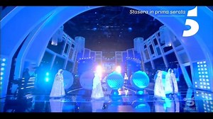 6.1K views · 77 reactions | Da Matteo Salvini... al video mai visto di Fabrizio Corona. Questa sera vi aspetta una nuova puntata di Live-Non è la d’Urso ;) | Mediaset Infinity | Facebook