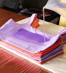 109K views · 53 reactions | Recycling von alten T-Shirts mit etwas Epoxidharz zu einer stylischen Tasche! | 5-Minuten Tricks Familie | Facebook