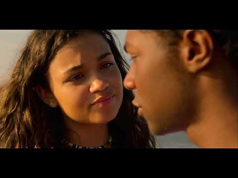 Outer Banks 2x01 | Kiara tries to hook up with Pope
