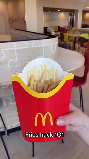 Keep your fries close, and your ketchup closer #McdonaldsKuwait #Kuwait #ماكدونالدز #kuwait_tiktoker #Mcdonalds #kuwaitfoodies #mcfries #kuwaitfoodie #الكويت