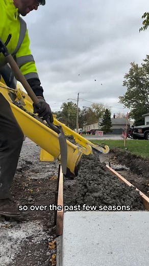 Road work is wrapping up for the 2025 season, Crown Point! Over the past few years, we have invested $17.5 million in new roads, totaling 39.7 miles. That’s 56,000 tons of asphalt!🤯 For more information on our projects, visit crownpoint.info/roads | The City of Crown Point