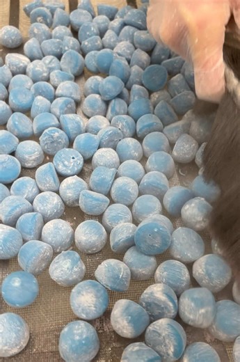 Exploring the Best Blue Creams for ASMR Enjoyment