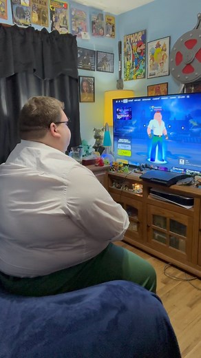 Robert Franzese on Instagram: "“Toon” in tonight at 8PM EST for another Real Life Peter Griffin @fortnite stream on YouTube and Twitch! Joined by @mcknux and @skittlecide as well as my best friend Vin aka costar if @thebreakroomlive #reallifepetergriffin #robfranzese #fortnite #familyguy #petergriffin #surfinbird #birdistheword #shutupmeg"