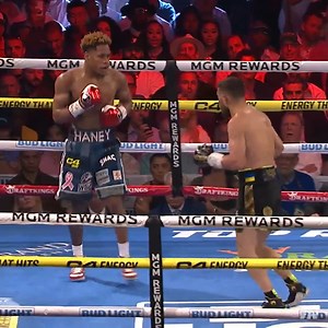 A legendary fight for Lightweight supremacy 👑 | Top Rank Boxing