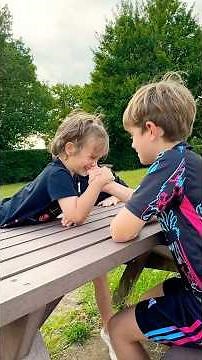 Arm Wrestling Challenge! 💪😆 Jude & Ralph vs Cousins – Who’s Strongest?!