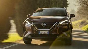 Nissan, la promessa: ibride al prezzo delle termiche entro il 2026