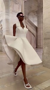 The view from the front row at @marcjacobs’ runway show. Titled, “Joy, Period,” the collection riffed on exaggerated silhouettes and championed self-expression. “While the future remains unwritten, I am steadfast in my daily practice of choosing love over hate, faith over fear and finding pause in reflection,” the designer wrote in the show notes. “I believe in living with authenticity.” Swipe to see some of our favorite looks. What’s yours? 🎥: @alexwhiteedits | ELLE Magazine (US)