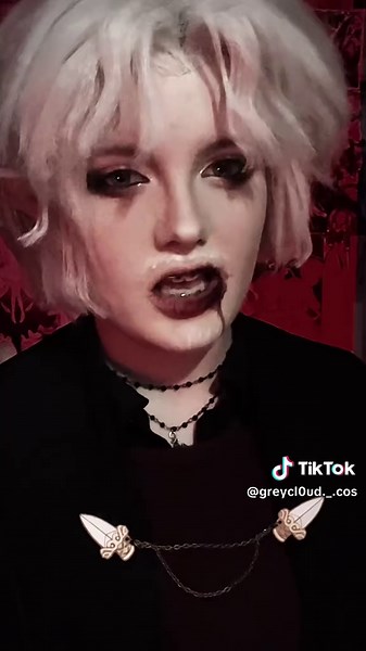 Exploring Pyroscythe Cosplay in Vampires SMP