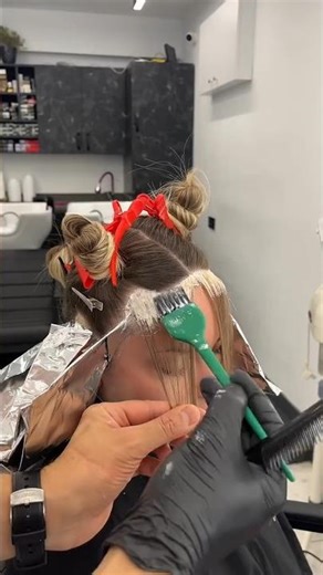 Hair Color Application | Salon Hair Coloring Process #Shorts#haircolor #haircoloring #salonhair