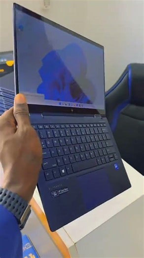 Découvrez l’HP Elite Dragonfly, l’ordinateur portable ultra-premium qui redéfinit la mobilité