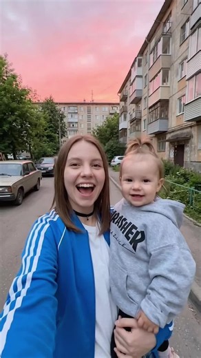 Настя и Ксю на гаражах #2к17