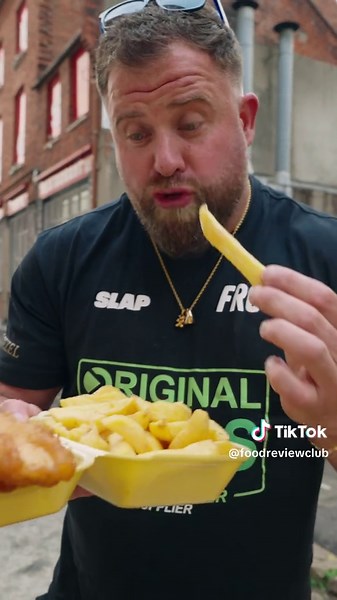 The longest established fish and chip shop in Belfast, John Longs! #foodreviewclub #foodcritic #foodreview