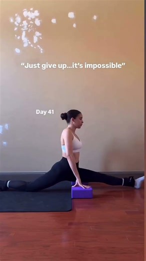 HOW TO ACTUALLY GET THE SPLITS AS AN ADULT (IF YOU’RE NOT FLEXIBLE) 😬⬇️ Step 1: Stop believing the