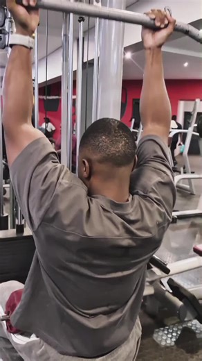 Grinding Season: Bold Gym Apparel Insights