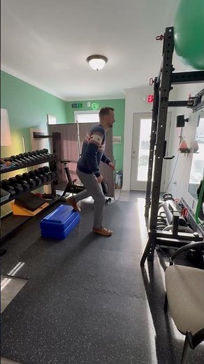 Single leg depth jump + jump and stick