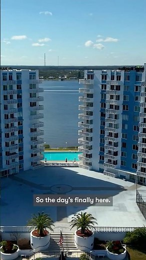Tune in tonight at 9p/8c for a new episode of #BeachfrontBargainHuntRenovation on Magnolia Network!