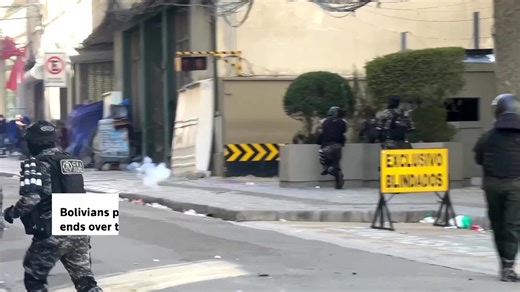 WARNING: GRAPHIC CONTENT Bolivian police dispersed a march by the Central Obrera Boliviana using tear gas after protesters attempted to break through security cordons near Plaza Murillo, escalating tensions during a day of unrest in the center of La Paz. | Reuters