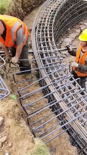 Collaborative binding process of pile foundation steel frame for sewage treatment circulating pool