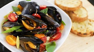 Thai Mussels Steamed with Herbs - Recipe & Video Tutorial