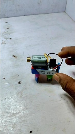 How to Make Easy Bristel Bot Robot at home #electrician #experiment #shorts