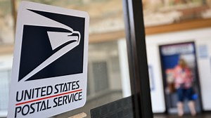 USPS suspends mail to Canada