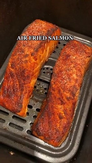 Air Fryer Salmon: Perfectly Crispy & Juicy in 10 Minutes! 🐟🔥