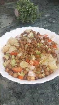 chana chaat ki recipe। kesi lagi? #chanachaat #chanasalad #shortsfeed ##yt #viral #dinner #breakfast