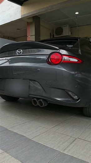 Mazda Mx5 cold start with muffler delete and custom axle back exhaust. #exhaustsound #ND #jdm