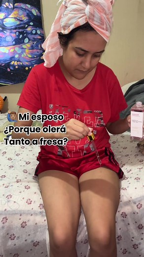 Aceite de fresa para depilación y afeitado