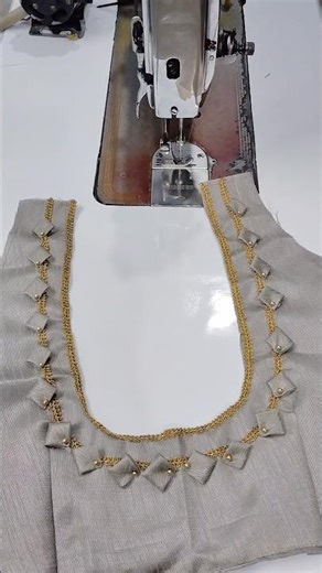 Blouse Back Neck ✨🩶 #shorts #ytshorts #blouseneckdesign ‪@AnitasBoutiqueCorner‬