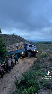 588K views · 6K reactions | Review xe chở keo, Ai sợ thì đi về. 100 cuộc gọi nhớ từ “Red bull” #trending #xuhuong #i | Nguyễn Trung | Facebook