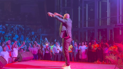 3.6K views · 286 reactions | THANK YOU KIMBERLEY for opening your hearts to worship KING OF ZION LION OF JUDAH last night  BUSA JESO IN KIMBERLEY  | Omega Khunou | Facebook