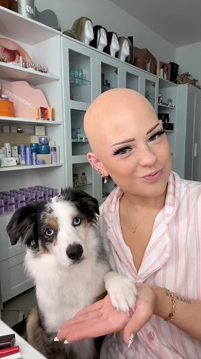 My dog does my makeup with me 🫶🏻 | Emmy Combs