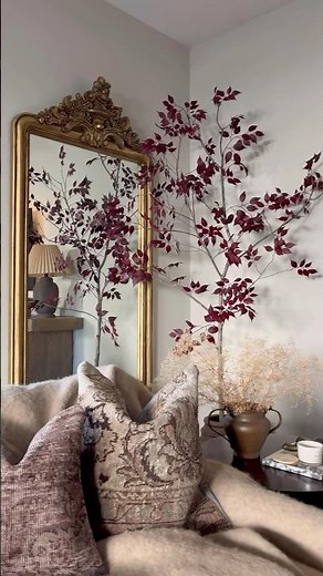 DIY Autumn Tree 🍁🍂 this was so easy and fun to make! #homedecor #falldecor #homeinterior