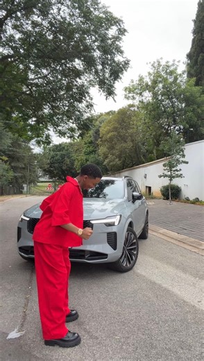 351K views · 11K reactions | Trying out this new easy dance challenge from Tik Tok | Thulasizwe Lasizwe Dambuza | Facebook