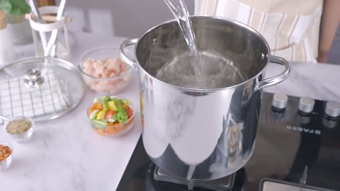 Mainstays Stainless Steel 12-Quart Stock Pot with Glass Lid, Induction Compatible, Stainless Steel, Dishwasher Safe