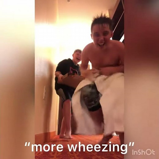 (prank on pizza delivery man)