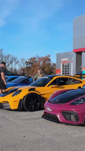 49 reactions | NWA > OKC on day one of the Fall Classic road rally. Since 2015, we’ve been organizing curated driving events for enthusiasts around the country. Make plans to join us on an event next year! #expressrally #driversonly #fallclassic #northwestarkansas #falldrive | Express Rally | Facebook