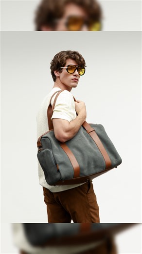 Vélez Artisan on Instagram: "VZ TOTAL LOOK || Camisa tejida manga corta en algodón y bowling de cuero, dos esenciales que te acompañarán en todos tus viajes. Descubre todo en tiendas, online y WhatsApp. A short-sleeve knitted cotton shirt and a leather bowling bag—two essentials designed to move with you on every journey. Discover everything in stores, online, and via WhatsApp. #Vélez"