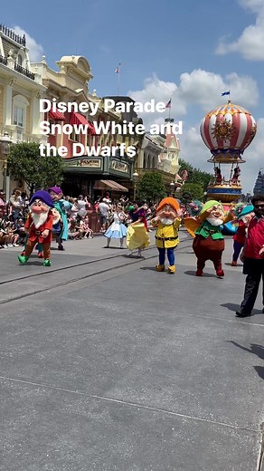 25K views · 289 reactions | Disney Parade Characters #magickingdom #themepark #disneyworld #disney #reelsviral #reelsfb #trending #trendingnow | Punker Vlog | Facebook