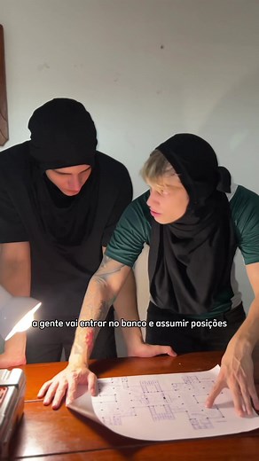 Assalto perfeito - Vini Blogger e as armas falsas