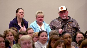 Parents who lost their child recently find peace when he comes through in a crowd of 800. Be sure to follow the show page The Psychic John Edward for new episodes! | The Psychic John Edward