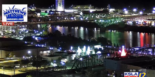 Drone light show, tree-lighting ceremony bring holiday joy at Rockets over the Red festival