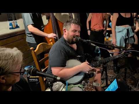 PORK CHOP WITH A CIDER BANJO: Cornish People (Common People cover)