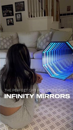 The Art of Light: Discover This Unbelievable Wall Sculpture! #infinitymirror #infinity #mirror"
