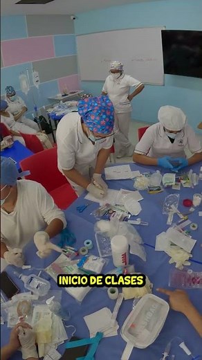 Estudia enfermería auxiliar